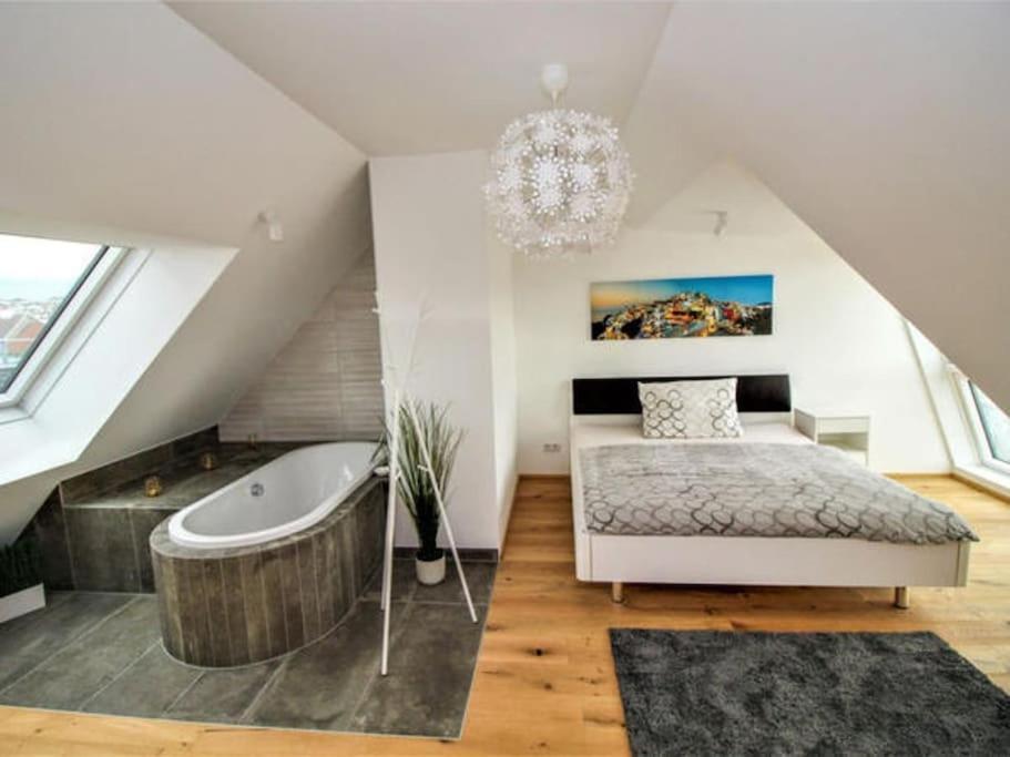 Luxury 2-Floor Rooftop Apartment With Terrace In The City Center Vienna Exterior photo